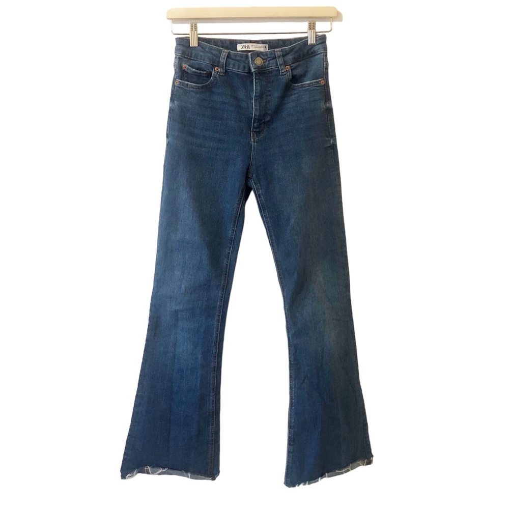 Zara High Rise Flare Jeans Size 4